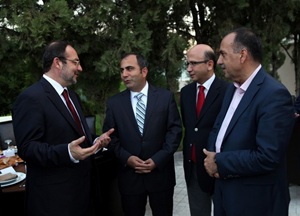 Diyanet İşleri Başkanı Görmez, gazetecilerle iftar yemeğinde buluştu.