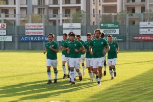 Bursaspor çalışmalarına ara vermeden başladı