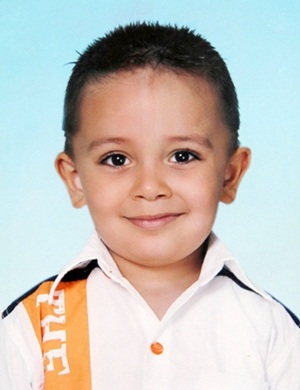 Çatapat yutan çocuk ölümden döndü
