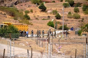 Deponun altında 7 metrelik çukur oluştu