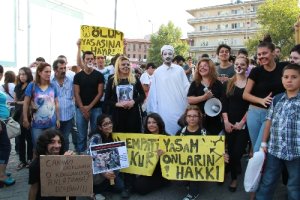 Hayvanseverler, sokaklara döküldü