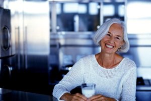 Osteoporozdan Korunmak için Günde İki Bardak Süt