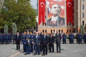 Cumhuriyet’in 89. Yılı Çerçevesinde Çelenk Sunma Töreni Yapıldı