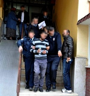 Kütahya'da bıçaklı kavga: 1 yaralı