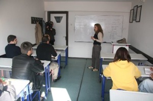 Bursa Tarihi Çarşı esnafı, Arapça ve İngilizce öğreniyor