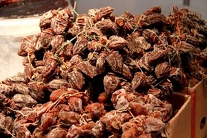 Bursa'daki fuarın gözdesi Karadeniz hurması