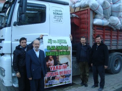 Simav'dan Suriye'ye bir TIR dolusu yardım gitti