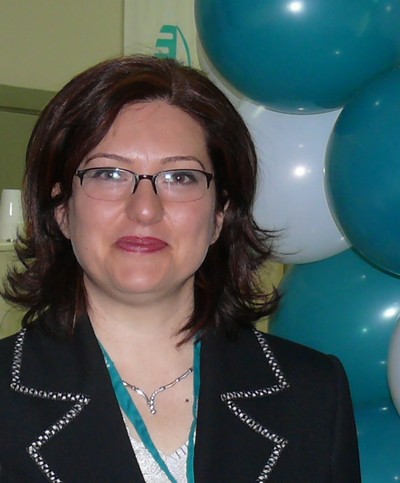 Uyuyamayan çocukları anlamaları gerektiğini hatırlatıyor.