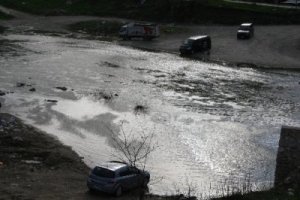 ‘Kestirme gideyim’ derken derede mahsur kaldılar