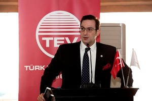 TEV, Üstün Başarı Bursu vereceği 70 genci belirledi.