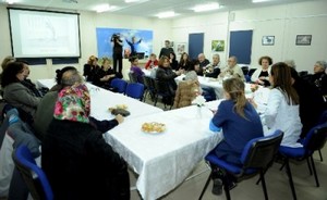 Hayvan dostları, sahipsiz hayvan barınağında bir araya geldi