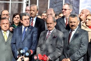 CHP: Belediyemizin arkasındayız