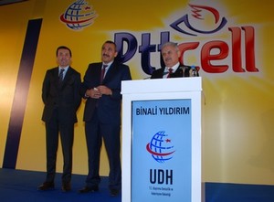 PTT’nin telefonu simgeleyen “T”si Pttcell ile mobil olarak geri dönüyor