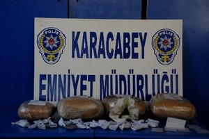 Şüpheli şahıslardan 8 kilo esrar çıktı