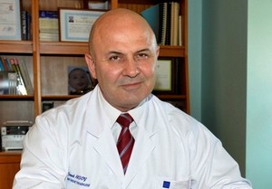 Hamilelikte aşırı bulantı ve kusma tedavi edilmeli