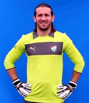 Bursaspor, kaleci Yavuz'u Adanaspor'a kiraladı