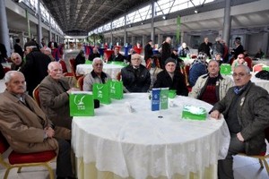 Merinos fabrikasının emektar çalışanları buluştu