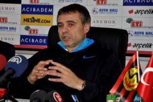 Ersun Yanal: Milli takımlar oyuncu yetiştirmez, oyuncu oynatır