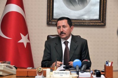 Ali Çetinkaya Kız Meslek Lisesi'nin ismi değişmeyecek