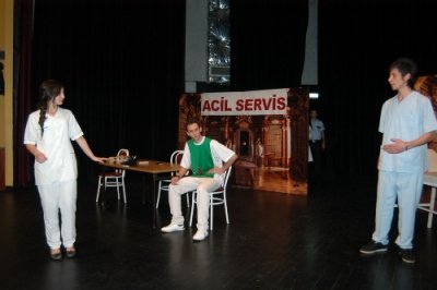 Acil Servis kahkahaya boğdu