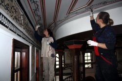 Asırlık Mevlevi tekkesinin tarihi desenleri onarıldı