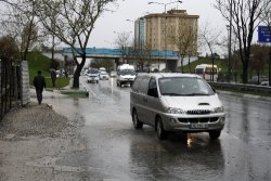 Bursa'da lodos ve yağmur etkili oluyor