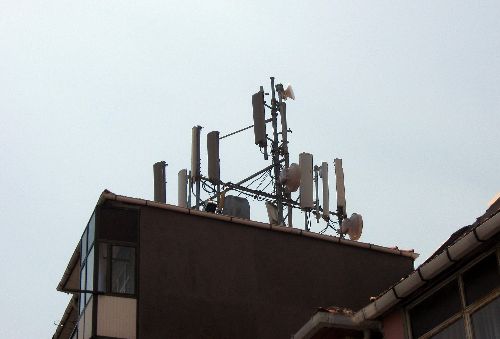 BTK: Baz istasyonlarının şehir dışına taşınması teknik olarak mümkün değil