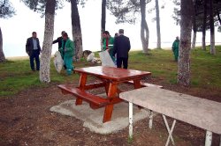 İznik Gölü sahili yaza hazırlanıyor