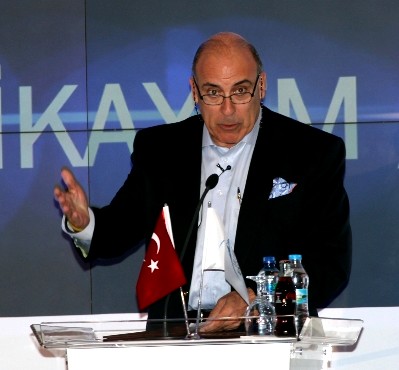 Muhtar Kent: Gelişen dünyada başarı için vizyonlu çalışmak lazım