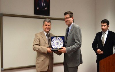 EMYO M. Reşat UZUN ile söyleşide buluştu.