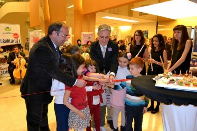 Kalp haftasına özel resim sergisi