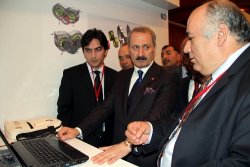 Ekonomi Bakanı Zafer Çağlayan,Polonyalı gazetecilerle bir araya geldi.