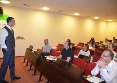 UİB ‘Dış Pazarda Müşteri Bulma Teknikleri’ semineri düzenledi.