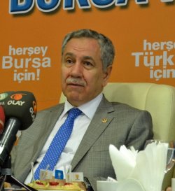 Arınç: İstanbul'daki üçüncü köprünün ismi biri isim olacaktı.