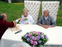 Ünlüler, 'Şehr-i Aşk Adası'nda nikah tazeledi