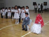 Dinar'da okul öncesi öğrencilerin gösterisine ilgi topladı