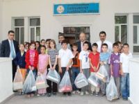Belediye, yaz tatiline girmeye hazırlanan bin öğrenciyi sevindirdi
