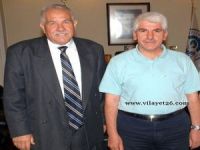 Belçika ESDER Başkanı Abdullah Yiğit, Burhan Sakallı'ya ziyaret etti.