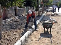 Afyonkarahisar'da kaldırımlar yenileniyor