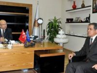 Mehmetçik Vakfı İzmir Temsilcisi Aslan, Çoban'ı ziyaret etti.