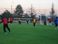 Eskişehirspor, hazırlıklarını galibiyet parolasıyla sürdürdü.