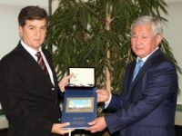 Kazakistan heyeti BTSO'yu ziyaret etti