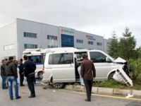 Bursa'da kaza: 1'i ağır 23 yaralı