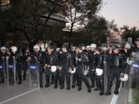 Bursa’da, vatandaşları polis önledi