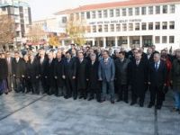 Bursa’da Öğretmenler Günü törenleri başladı.