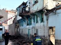 Eskişehir’de tarihi bina yandı.
