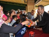 SP'liler, Manavgat'ta depremzede çocuklara oyuncak dağıttı