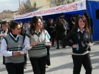Belediye öğrencilere aşure ikram etti