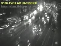 Metrobüs kazası mobese kamerasında