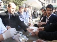 Şuhut'ta Muharrem ayı dolayısıyla aşure dağıtıldı